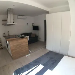 Maison Sagm&c , Milano Italia